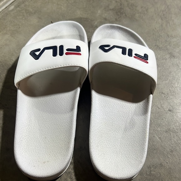 Fila Slides - Picture 3 of 3